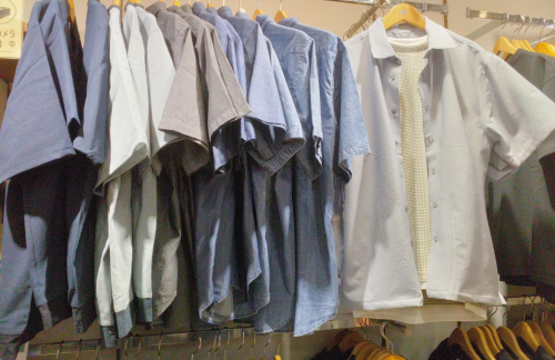 シャツ羽織多数入荷！