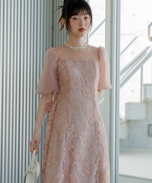ラメフラワー刺繡×パフスリーブドレス